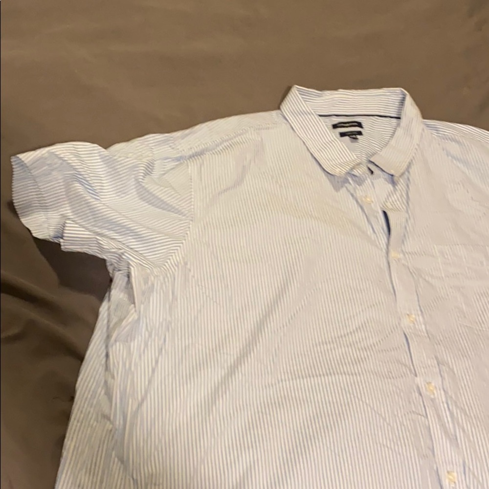Button up short sleeve shirt
